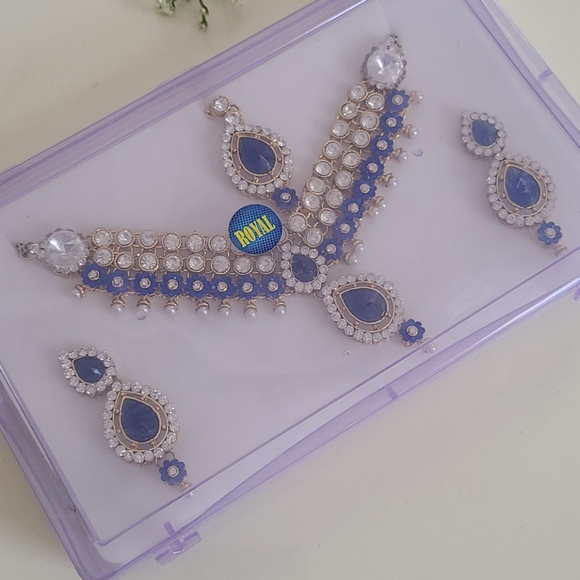 Necklace Set NIB - Picture 12 of 12